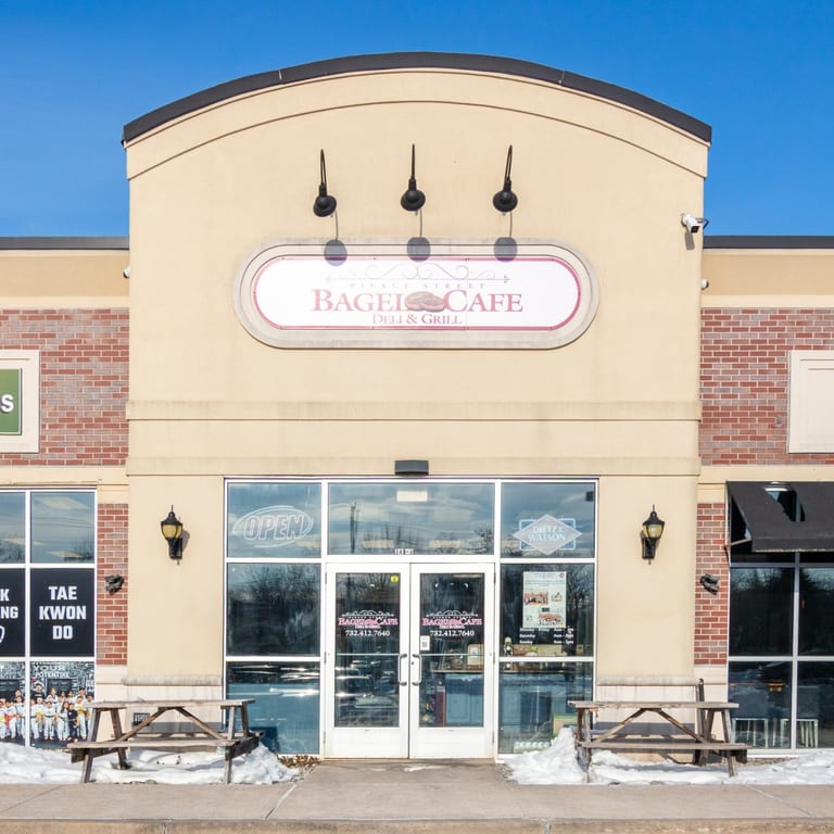 Welcome to Pierce Street Bagel Cafe Deli & Grill